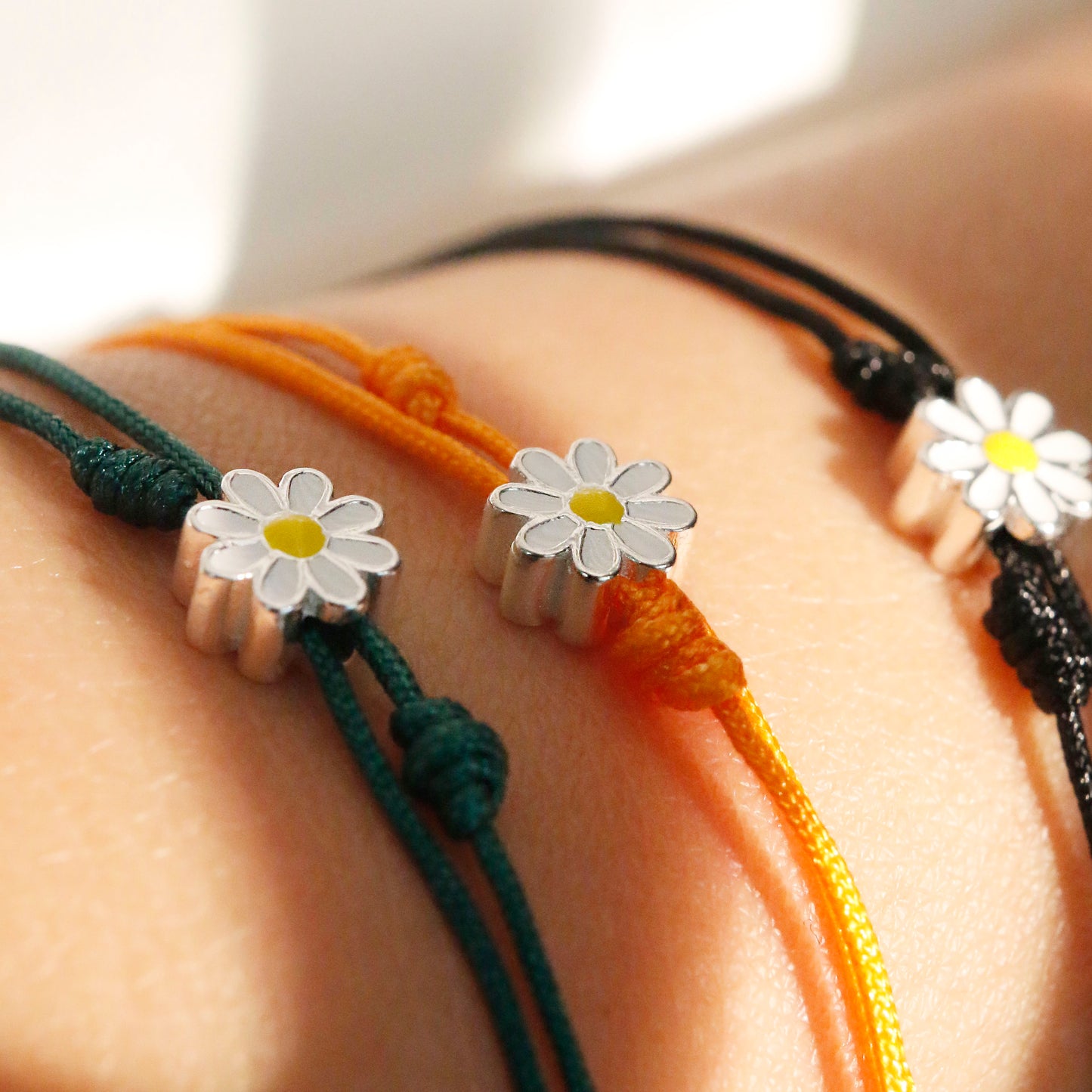 Silver Daisy Flower String Bracelet